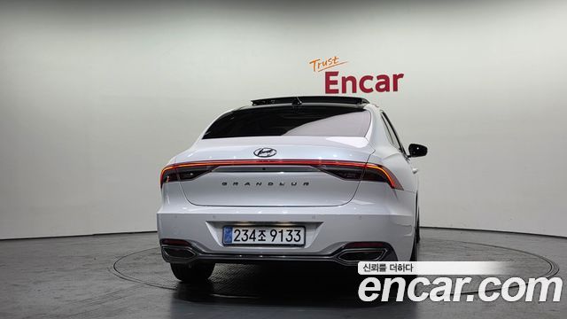 Hyundai Grandeur 2022 — photo 4