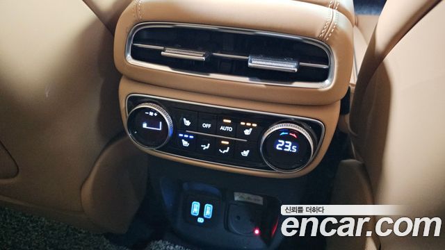 Genesis GV80 2022 — photo 18