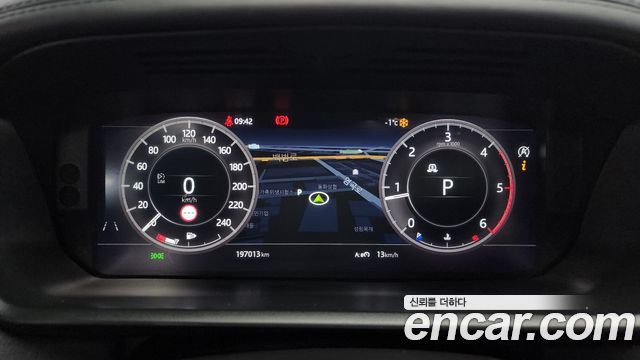 Land Rover Discovery 2019 — photo 8