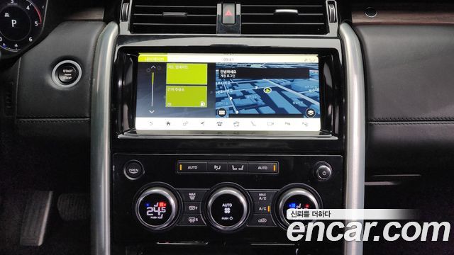 Land Rover Discovery 2019 — photo 14