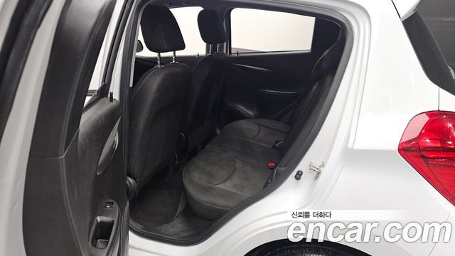 Chevrolet Korea Spark 2017 — photo 11