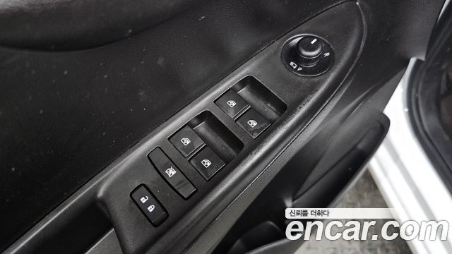 Chevrolet Korea Spark 2017 — photo 13