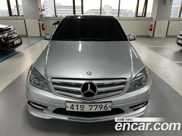 Mercedes-Benz C-Class 2011 — photo 2