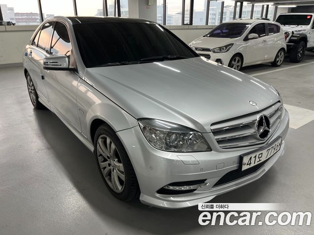 Mercedes-Benz C-Class 2011 — photo 3