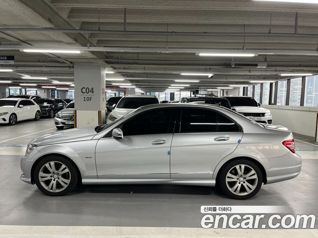 Mercedes-Benz C-Class 2011 — photo 4