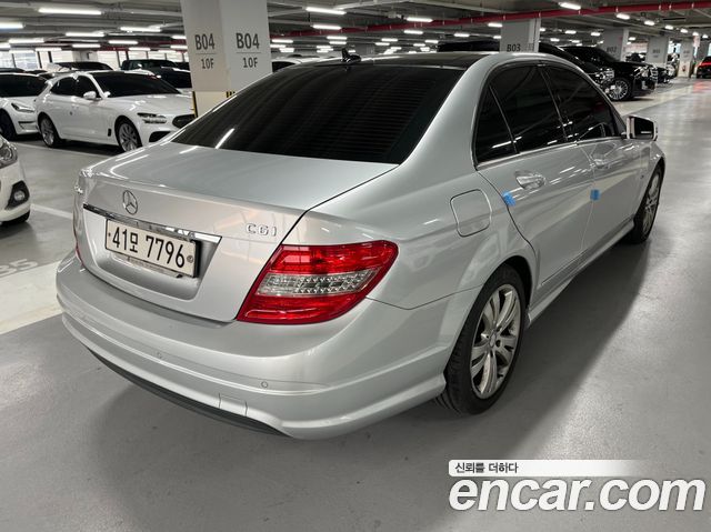 Mercedes-Benz C-Class 2011 — photo 5