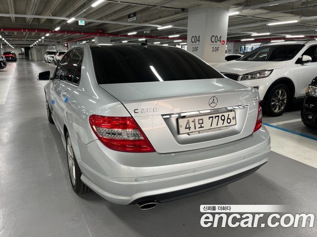 Mercedes-Benz C-Class 2011 — photo 7