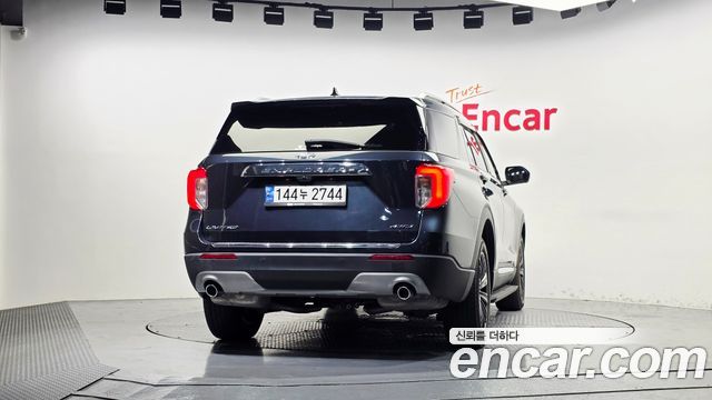 Ford Explorer 2022 — photo 4