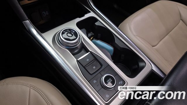 Ford Explorer 2022 — photo 12