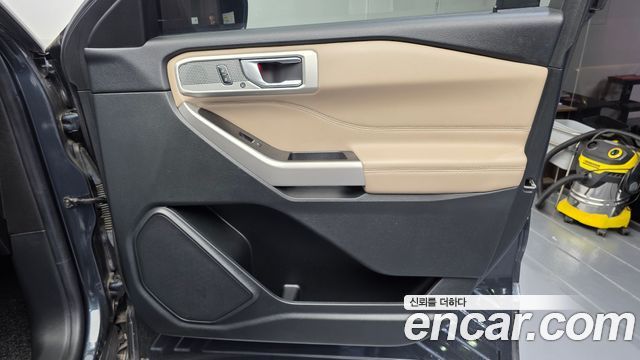Ford Explorer 2022 — photo 15