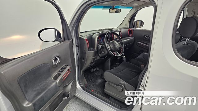 Nissan Cube 2011 — photo 11