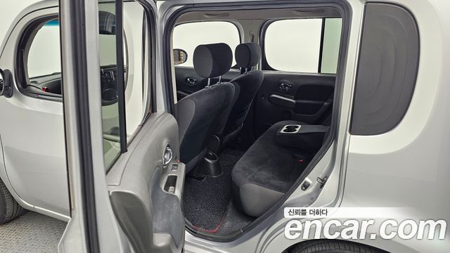 Nissan Cube 2011 — photo 12