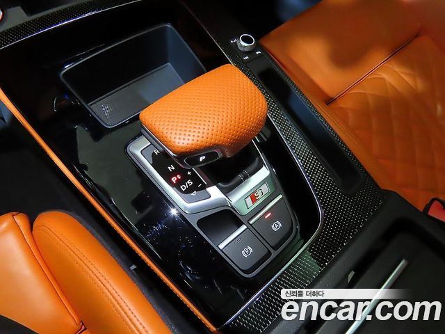 Audi SQ5 2021 — photo 13