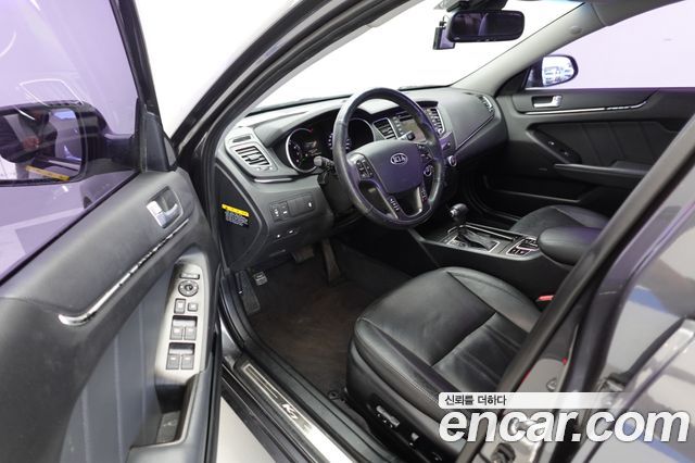 Kia K7 2012 — photo 8