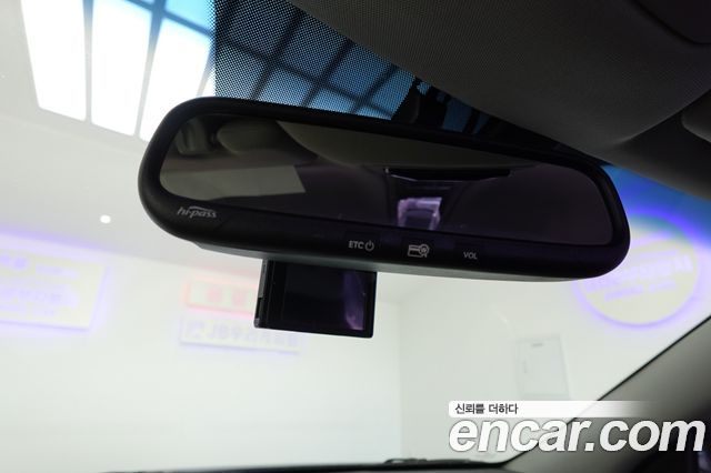 Kia K7 2012 — photo 10