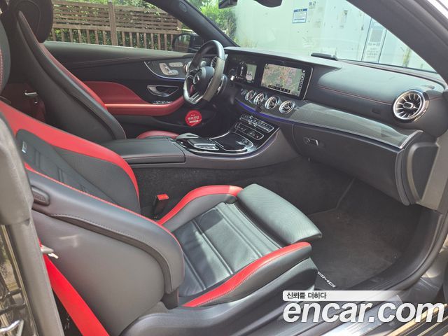 Mercedes-Benz E-Class 2021 — photo 10