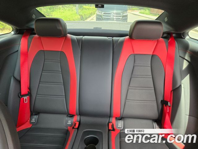 Mercedes-Benz E-Class 2021 — photo 12