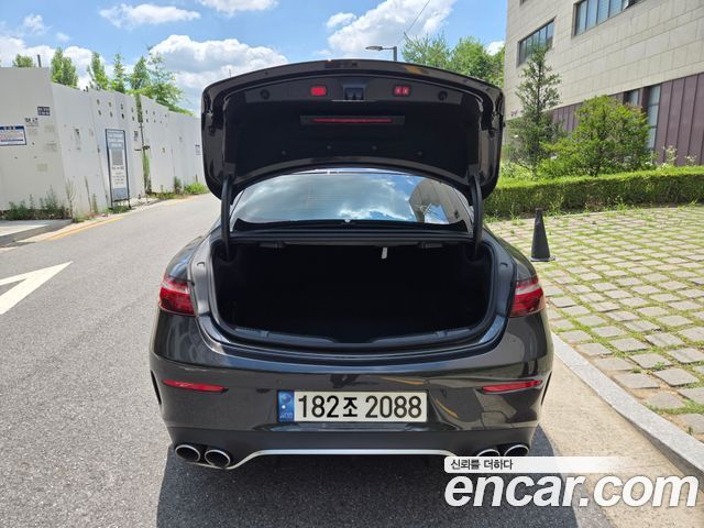 Mercedes-Benz E-Class 2021 — photo 20