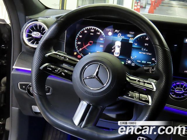 Mercedes-Benz CLS-Class 2022 — photo 8