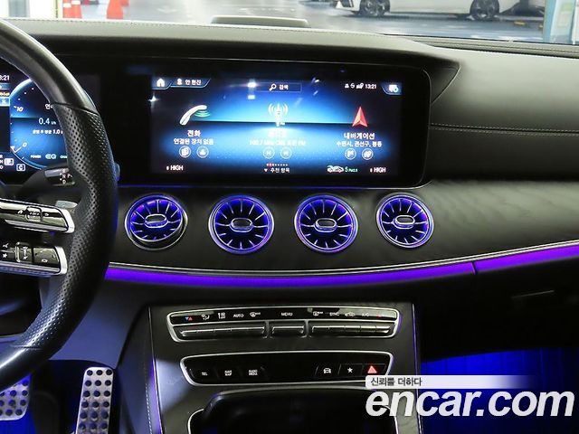 Mercedes-Benz CLS-Class 2022 — photo 11