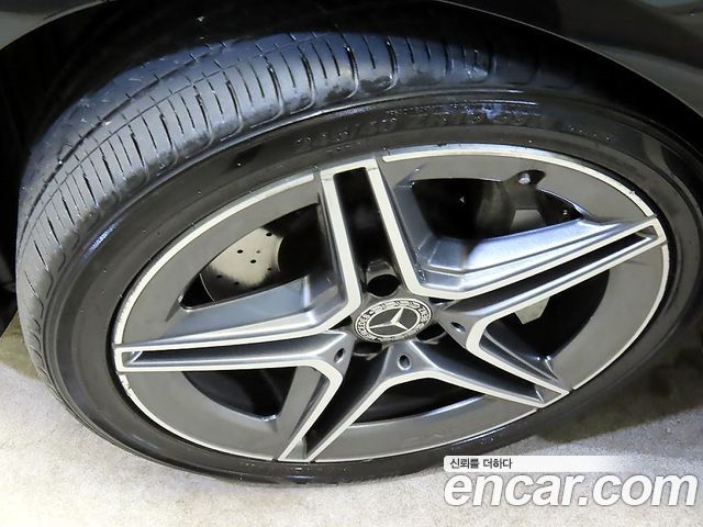 Mercedes-Benz CLS-Class 2022 — photo 20