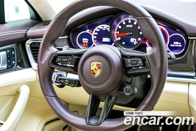 Porsche Panamera 2022 — photo 10