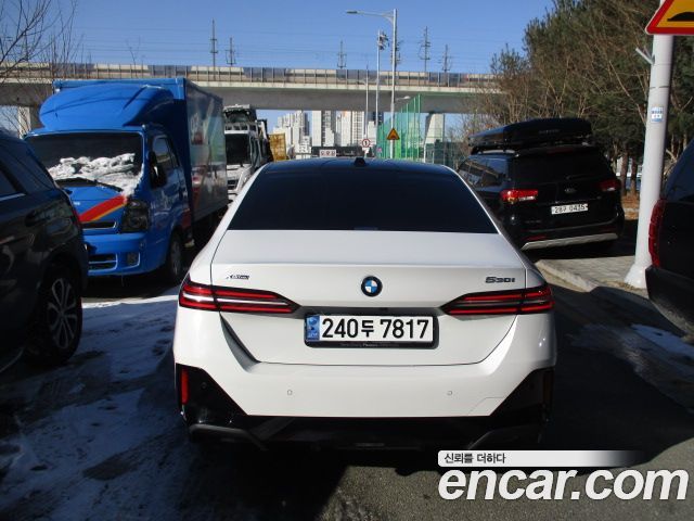 BMW 5-Series 2024 — photo 4