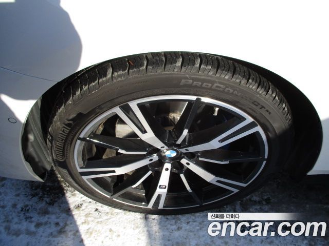 BMW 5-Series 2024 — photo 12