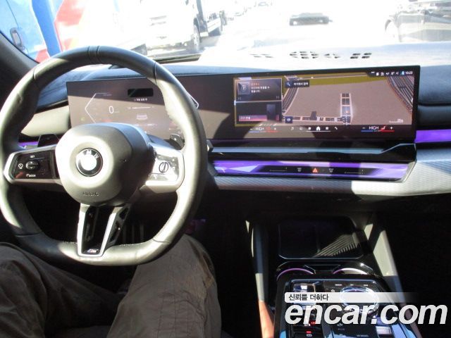 BMW 5-Series 2024 — photo 14