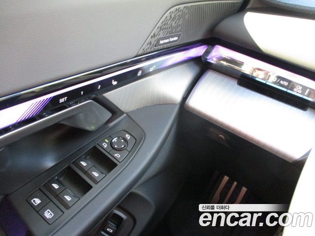 BMW 5-Series 2024 — photo 17