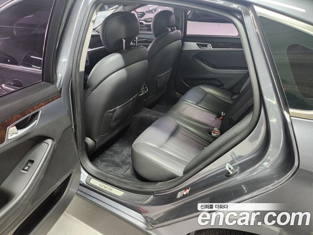 Hyundai Genesis 2015 — photo 10