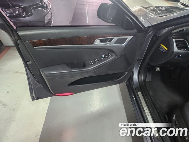 Hyundai Genesis 2015 — photo 14