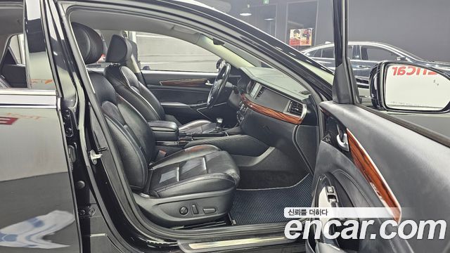 Kia K7 2016 — photo 11