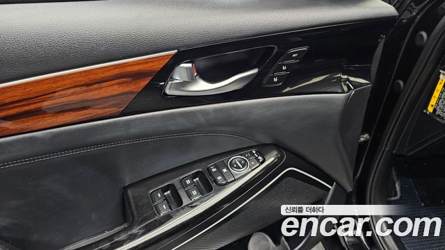 Kia K7 2016 — photo 16