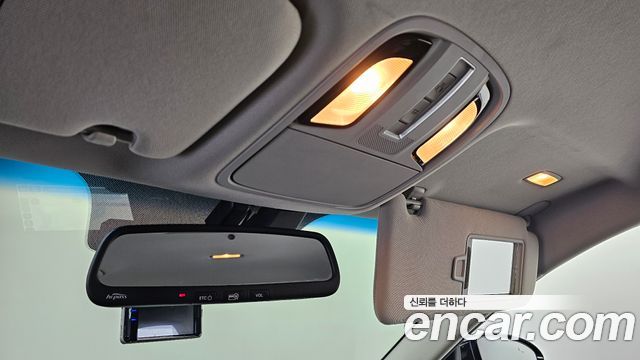 Kia K7 2016 — photo 18