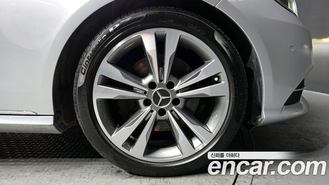 Mercedes-Benz E-Class 2014 — photo 5