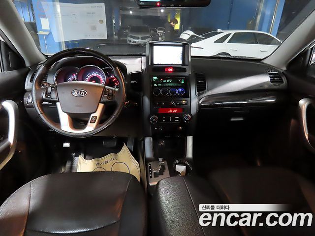 Kia Sorento 2010 — photo 5