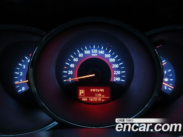 Kia Sorento 2010 — photo 8