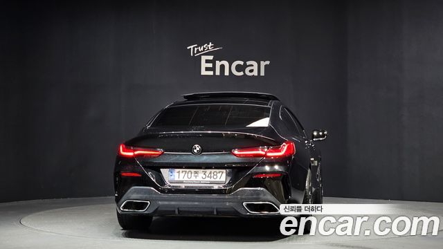 BMW 8-Series 2020 — photo 4