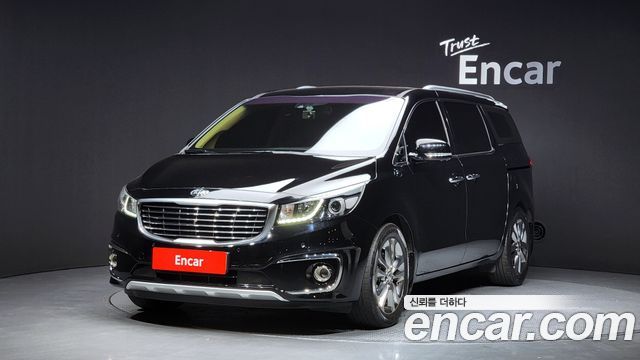 Kia Canival 2017 — photo 1