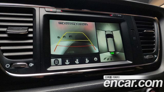 Kia Canival 2017 — photo 15