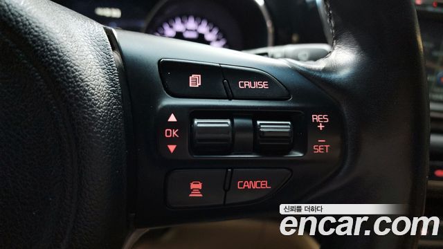 Kia Canival 2017 — photo 16