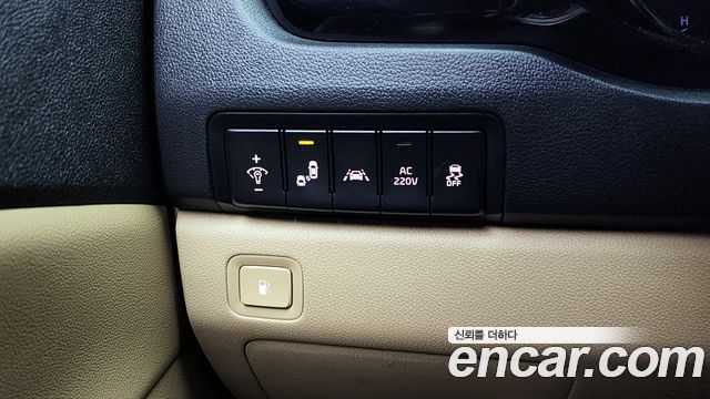 Kia Canival 2017 — photo 17