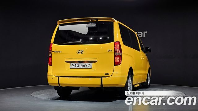 Hyundai Starex 2011 — photo 4