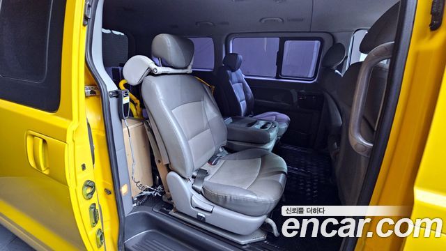 Hyundai Starex 2011 — photo 12