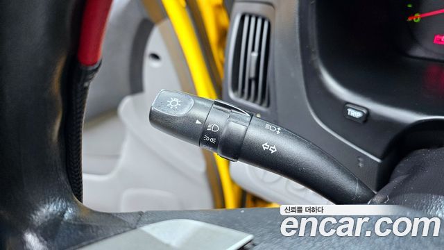 Hyundai Starex 2011 — photo 18