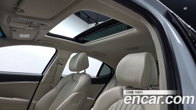 Genesis G70 2021 — photo 17