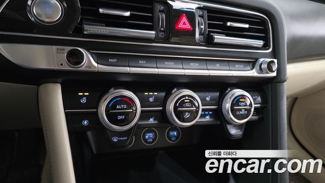 Genesis G70 2021 — photo 18