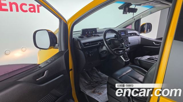 Hyundai Staria 2022 — photo 11