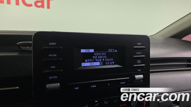 Hyundai Staria 2022 — photo 16